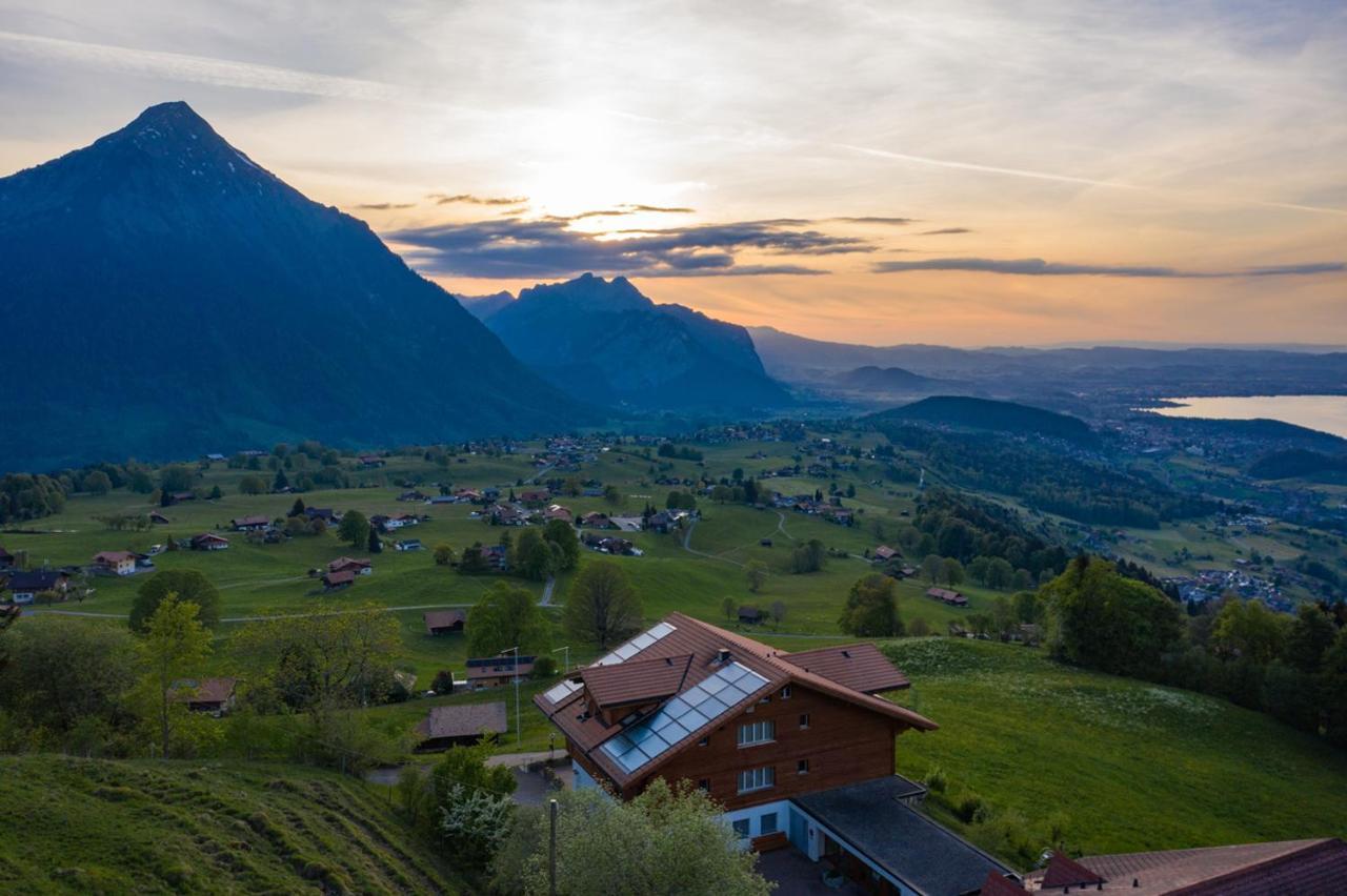 Auszeit-Hotel Z Aeschiried Aeschi Bei Spiez Esterno foto