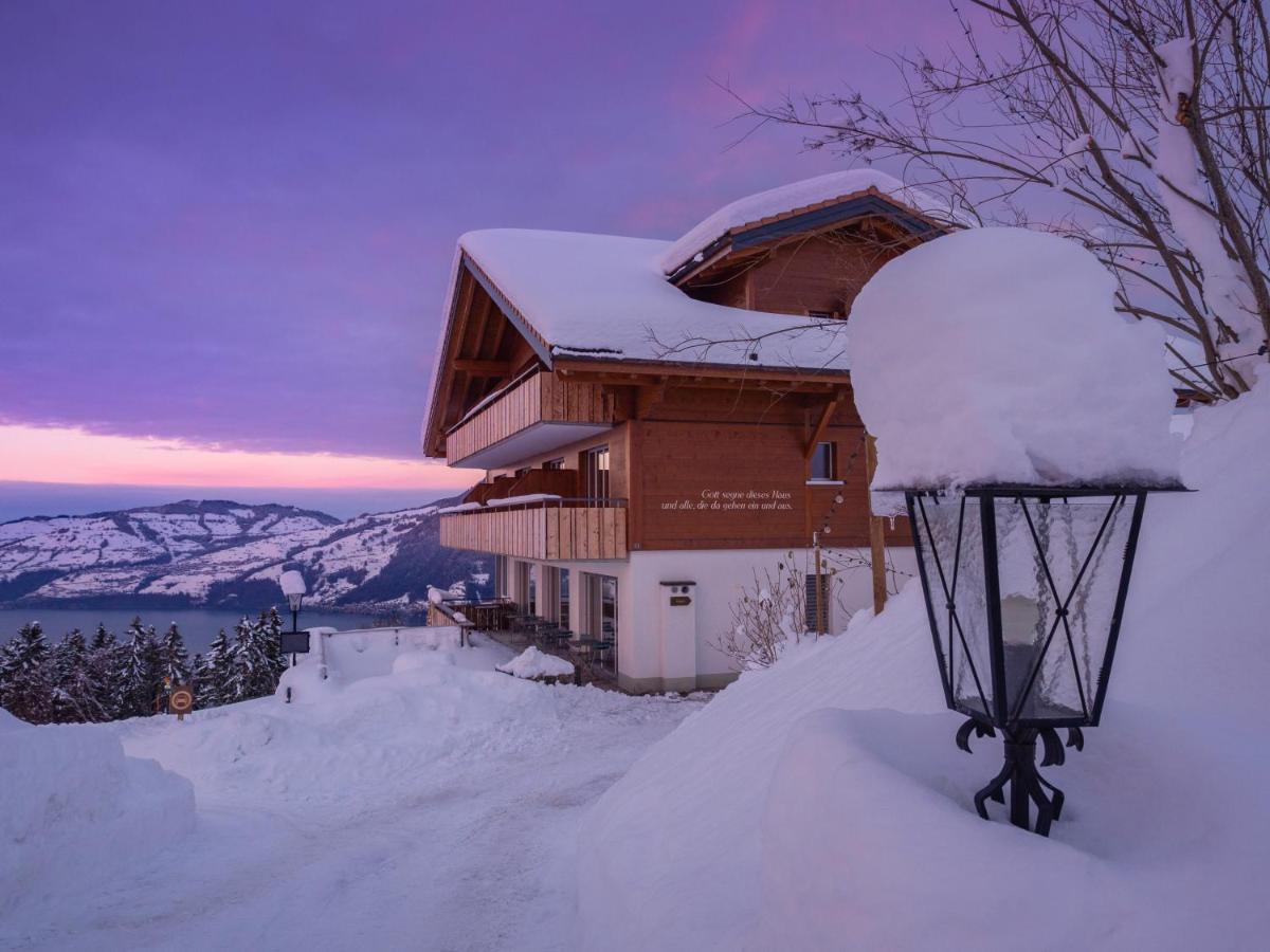 Auszeit-Hotel Z Aeschiried Aeschi Bei Spiez Esterno foto