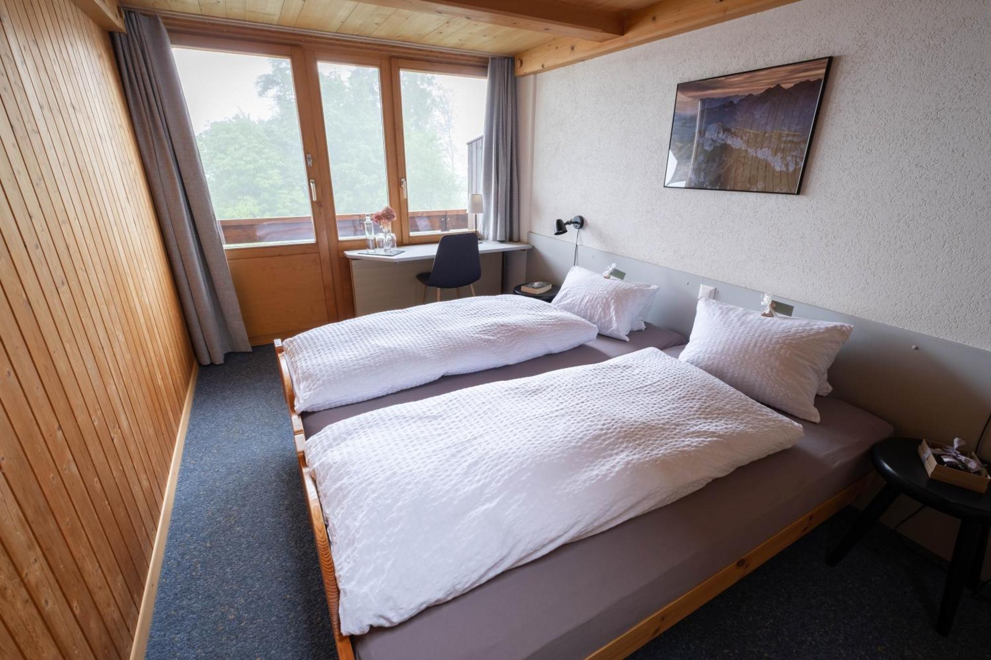 Auszeit-Hotel Z Aeschiried Aeschi Bei Spiez Camera foto