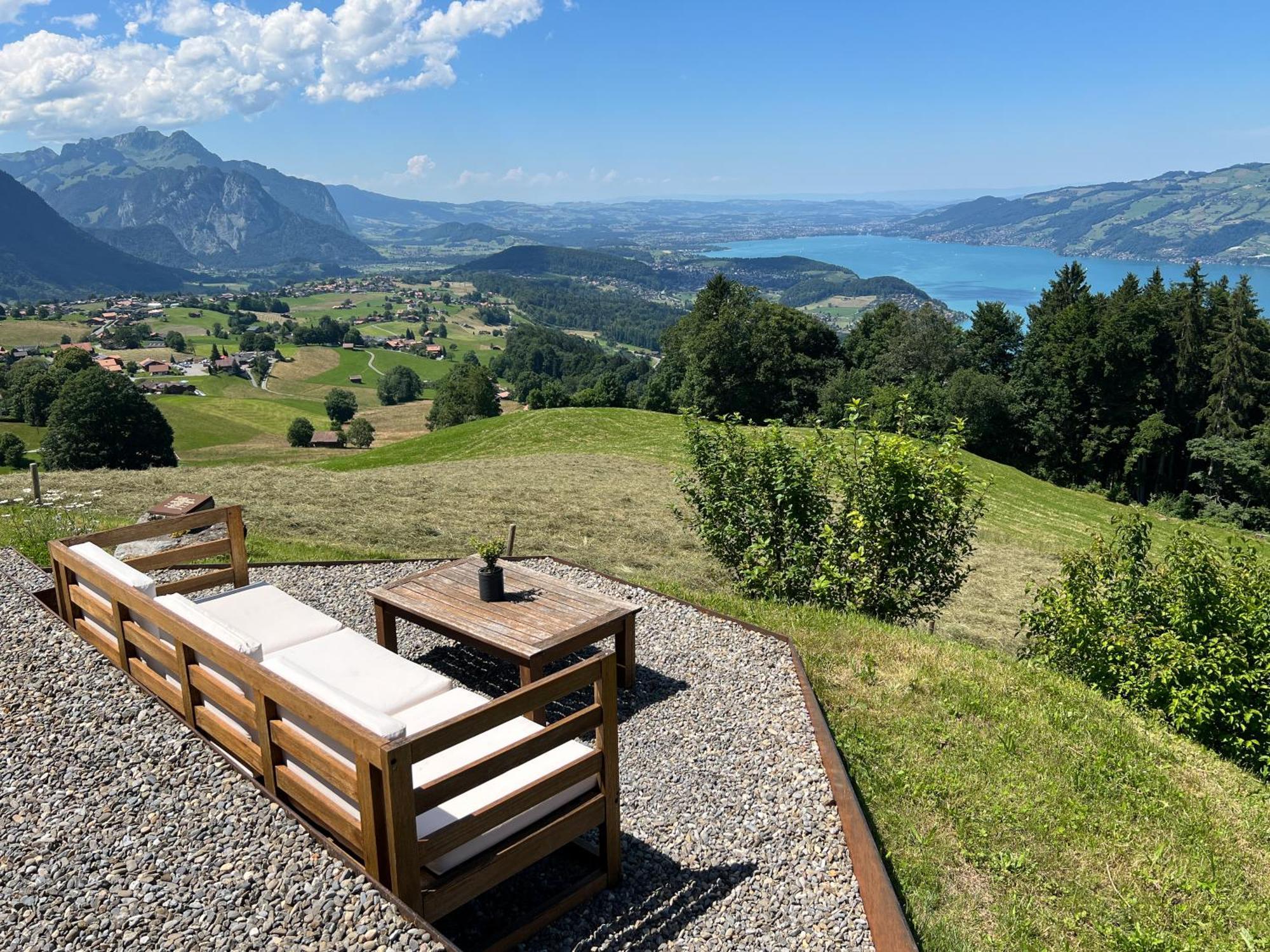 Auszeit-Hotel Z Aeschiried Aeschi Bei Spiez Esterno foto